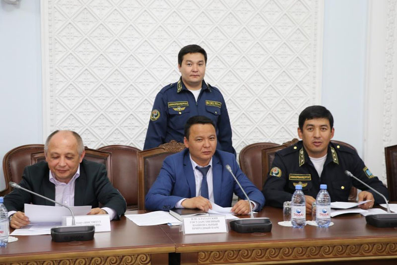 Заседание межведомственной комиссии по предупреждению и ликвидации чрезвычайных ситуаций в здании акимата города Алматы.